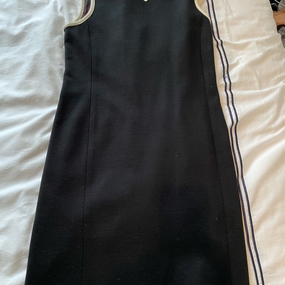 BCBG Maxazria Sleeveless Sweater Dress Size 6 - Picture 3 of 4